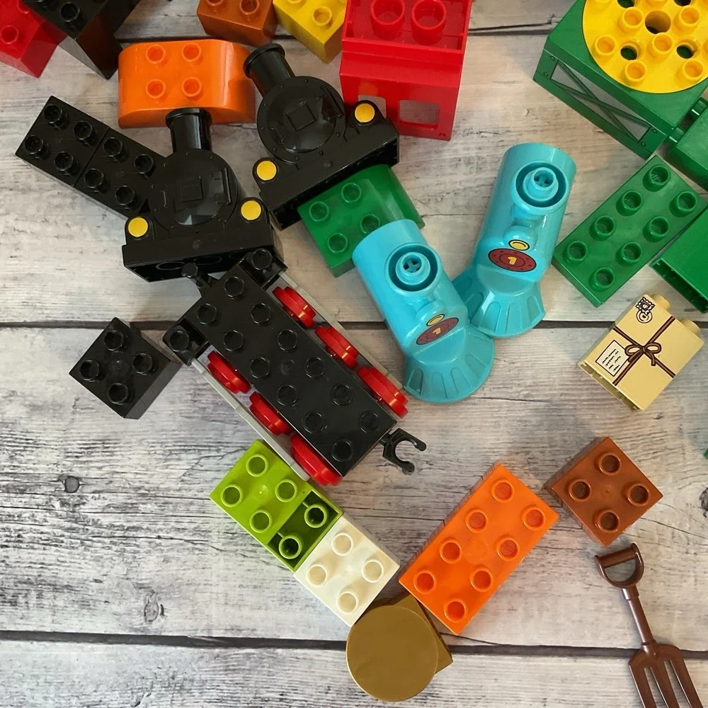 Lego Duplo Random Assortment 70+ Pieces Assorted Bricks Blocks Colors Trains